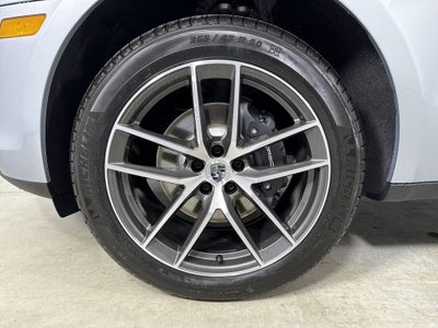 2026 Porsche Macan AWD