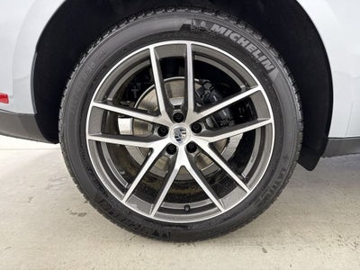 2026 Porsche Macan AWD