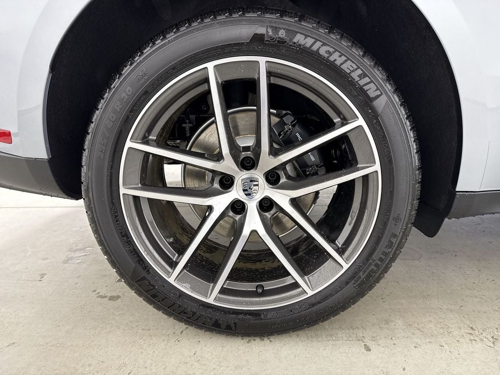 2026 Porsche Macan AWD