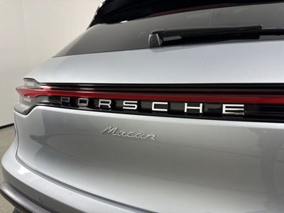 2026 Porsche Macan AWD