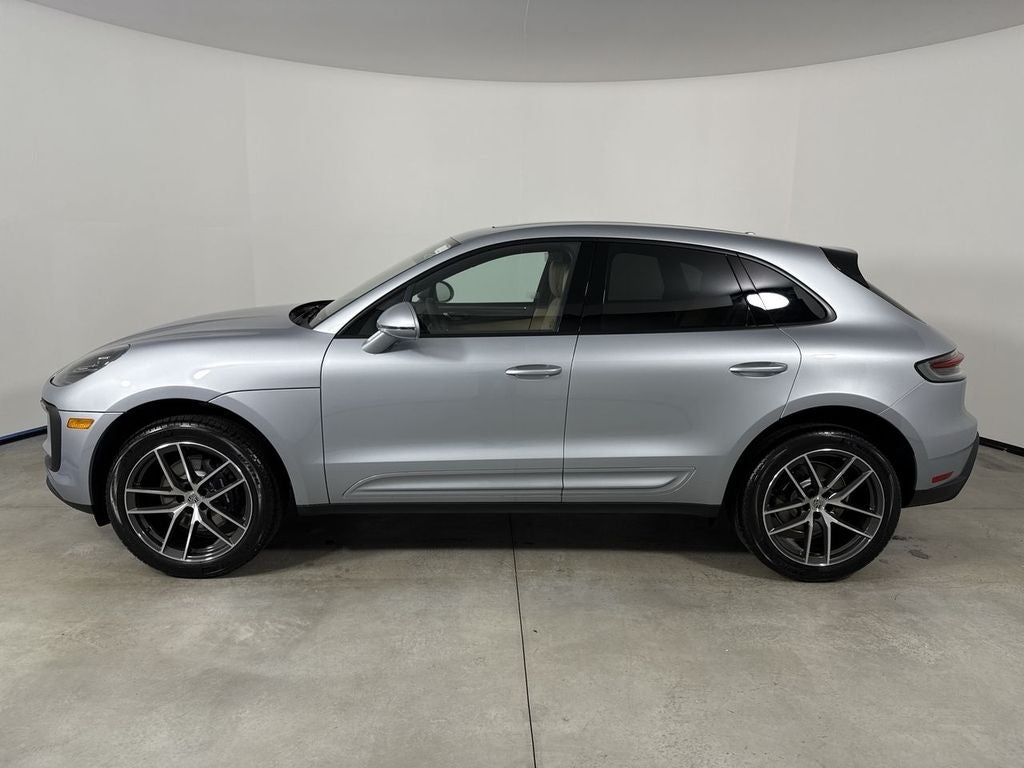 2026 Porsche Macan AWD