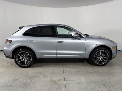 2026 Porsche Macan AWD