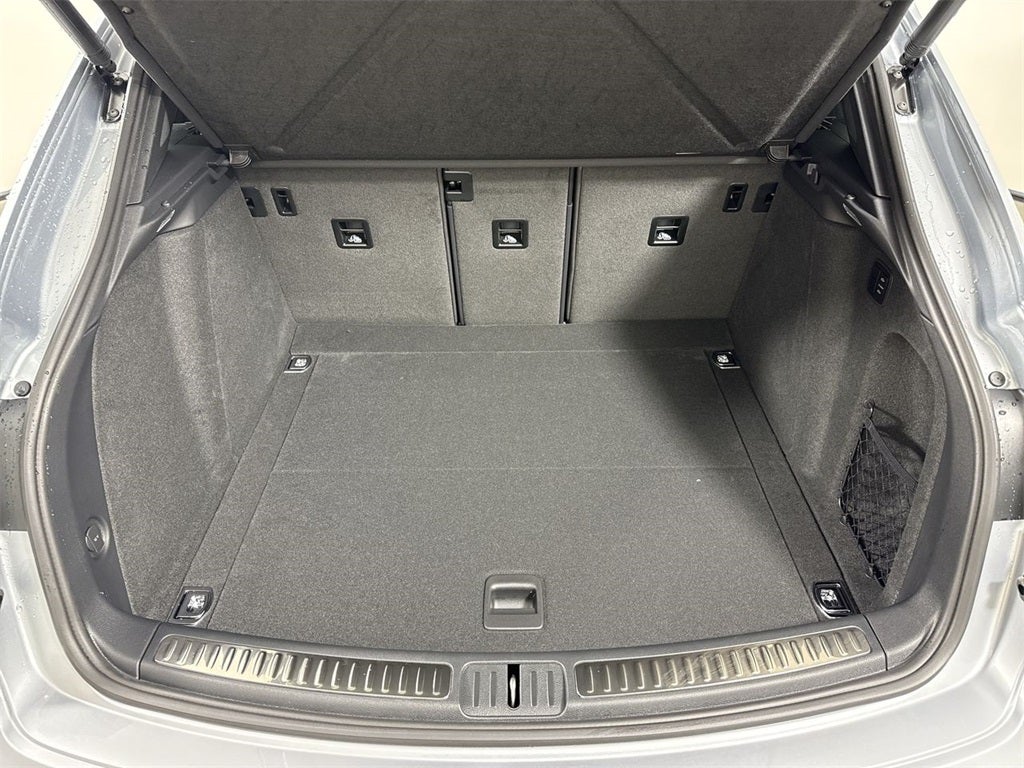 2026 Porsche Macan T