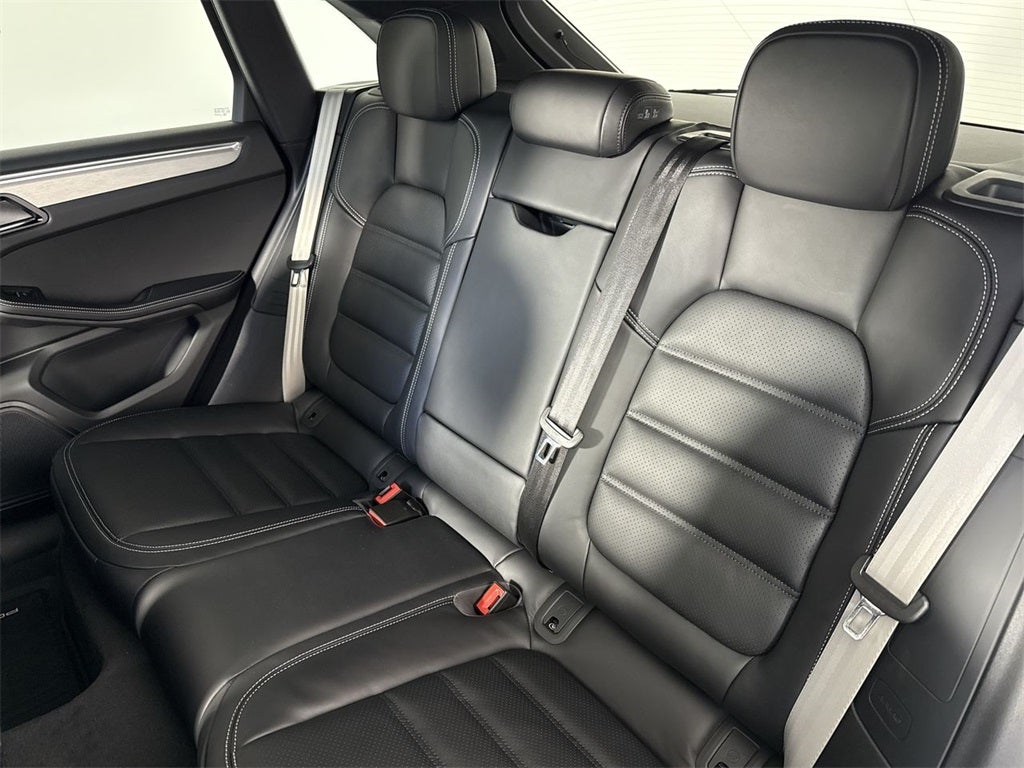 2026 Porsche Macan T