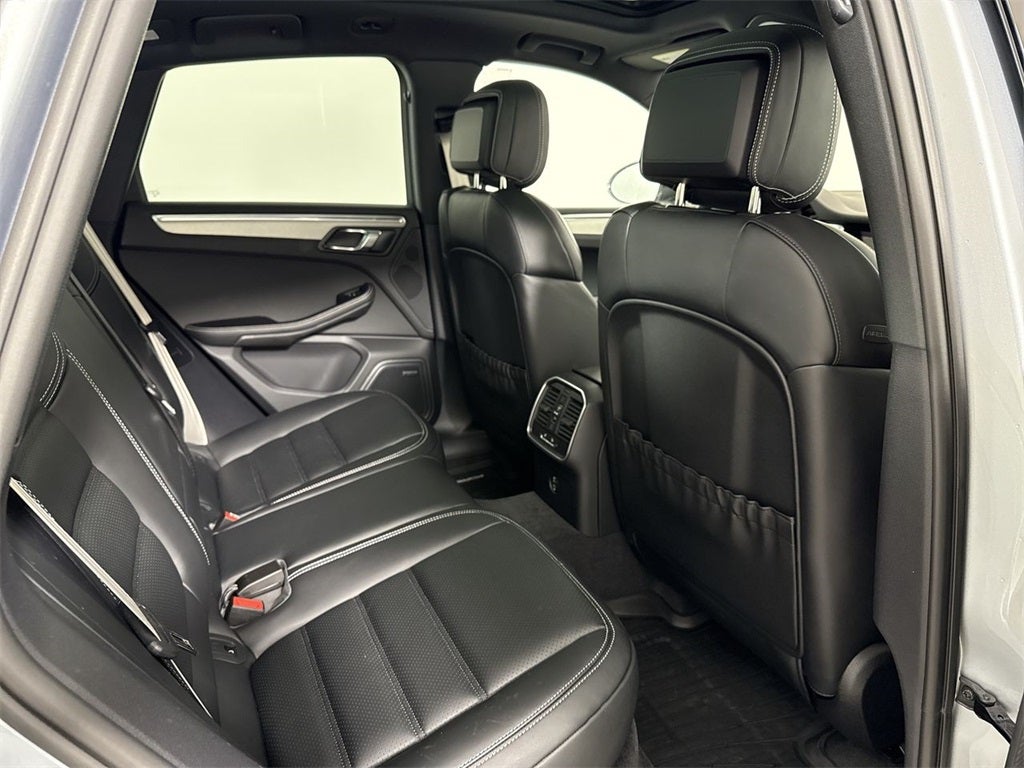 2026 Porsche Macan T