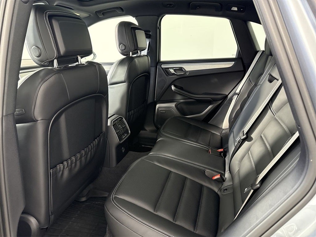 2026 Porsche Macan T