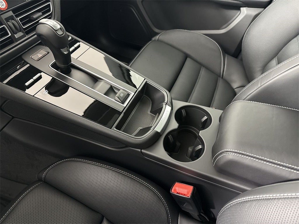 2026 Porsche Macan T