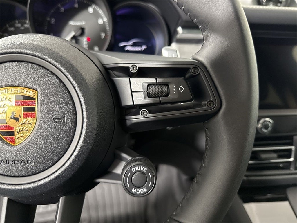 2026 Porsche Macan T