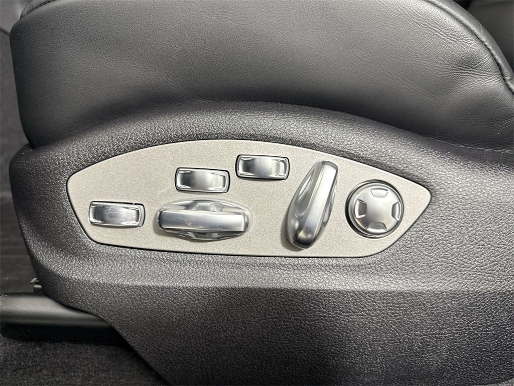 2026 Porsche Macan T