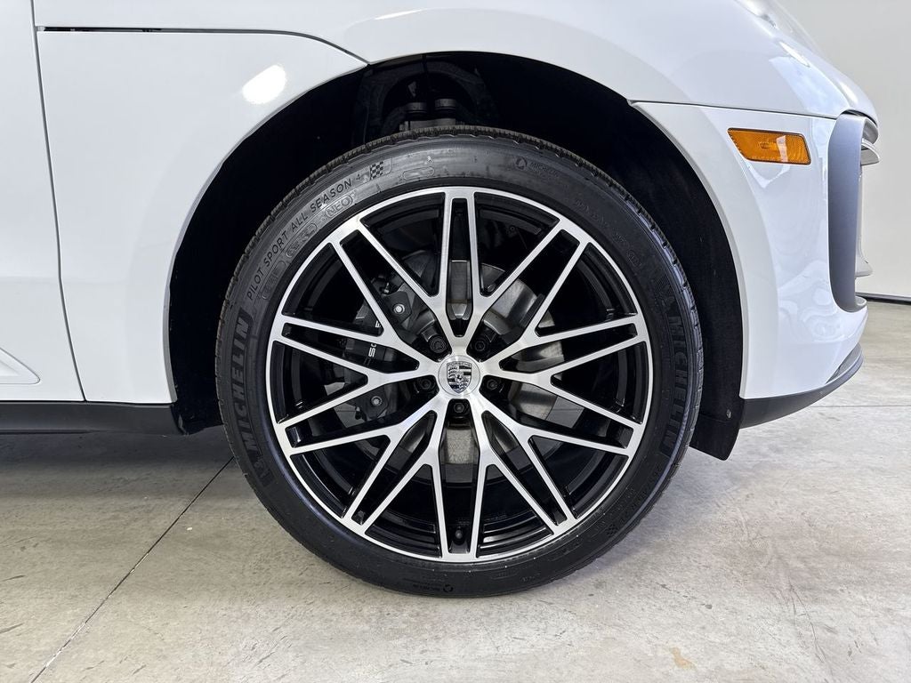 2026 Porsche Macan Macan T
