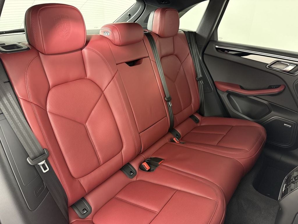 2026 Porsche Macan Macan T