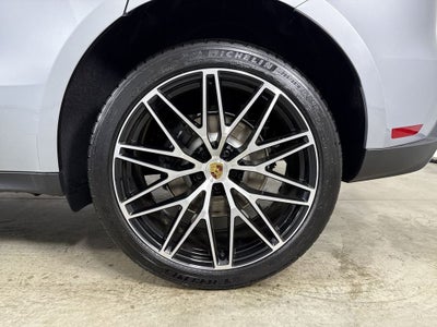 2026 Porsche Macan AWD