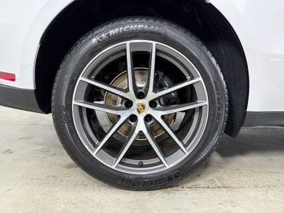 2026 Porsche Macan AWD