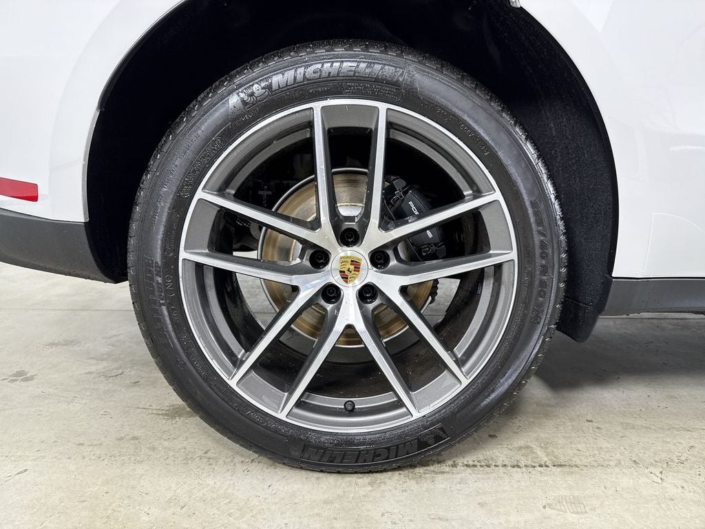 2026 Porsche Macan AWD