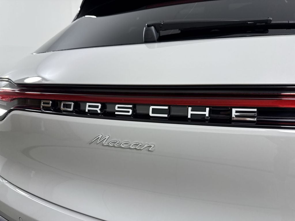 2026 Porsche Macan AWD