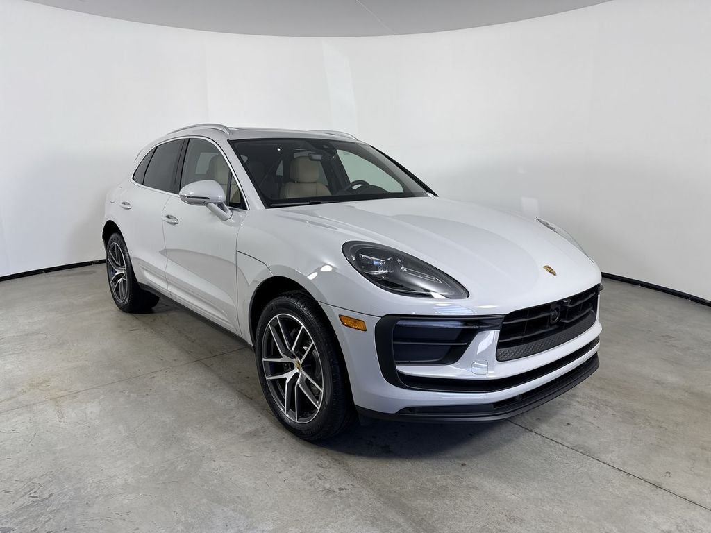 2026 Porsche Macan Macan