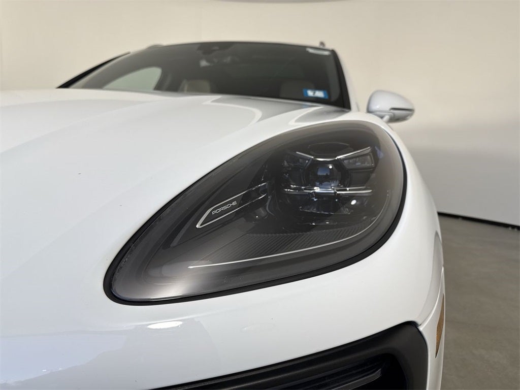 2023 Porsche Macan AWD