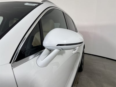 2023 Porsche Macan AWD