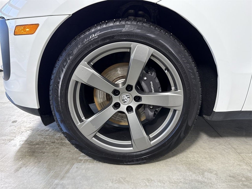 2023 Porsche Macan AWD