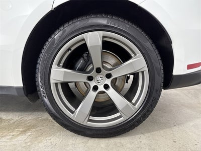 2023 Porsche Macan AWD
