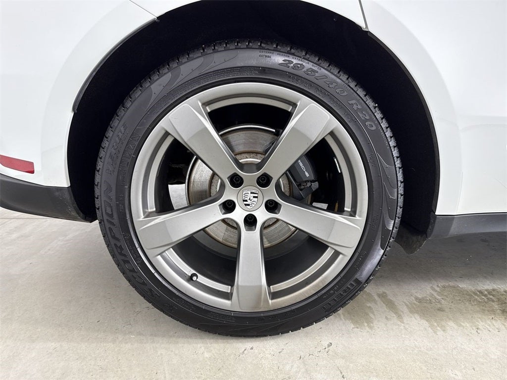 2023 Porsche Macan AWD