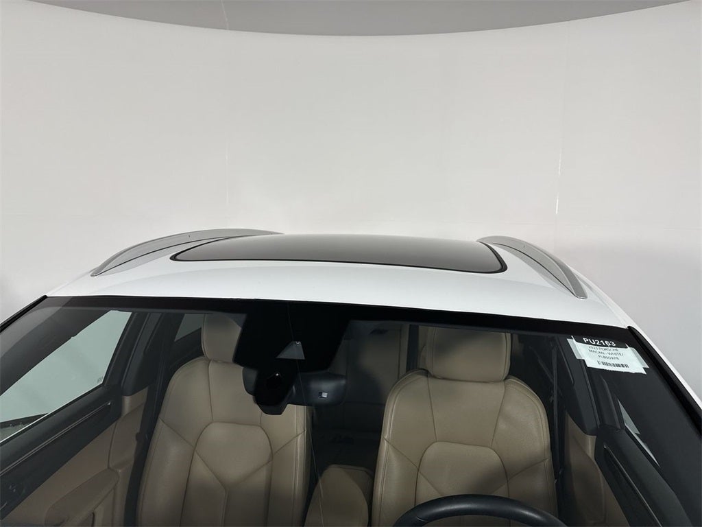 2023 Porsche Macan AWD