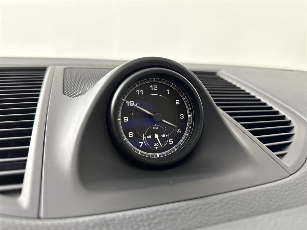 2023 Porsche Macan AWD