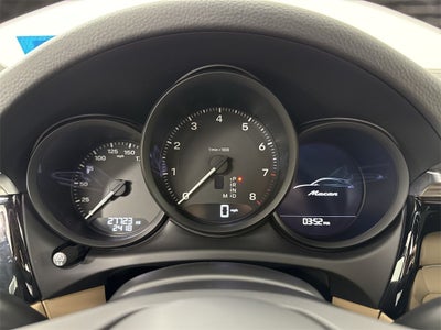 2023 Porsche Macan AWD