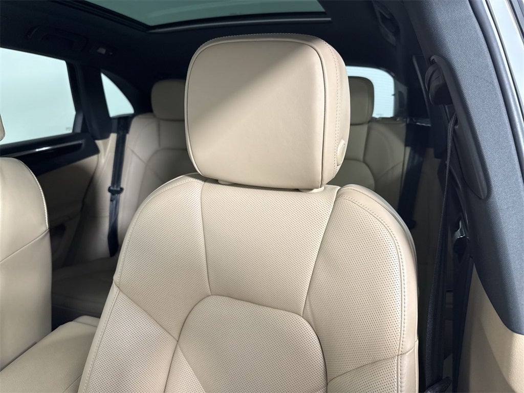 2023 Porsche Macan AWD