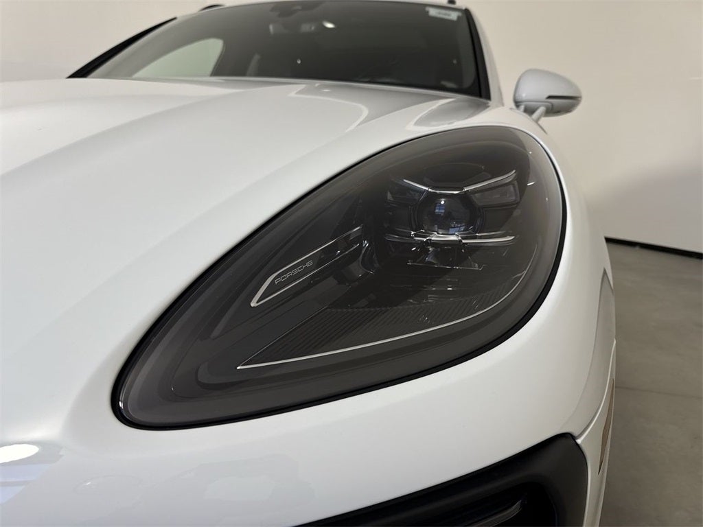 2024 Porsche Macan T