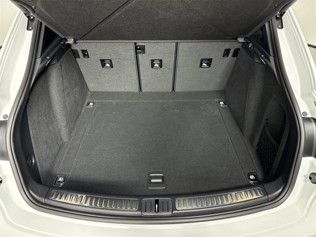 2024 Porsche Macan T