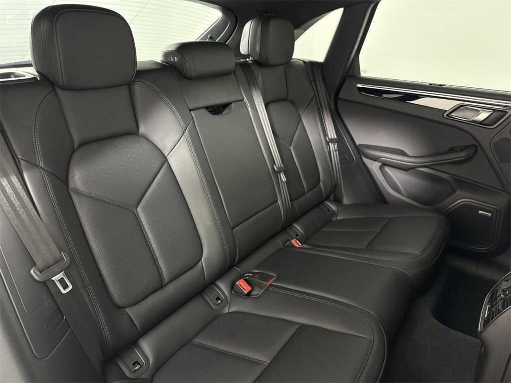 2024 Porsche Macan T