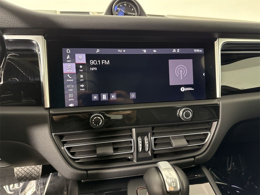 2024 Porsche Macan T