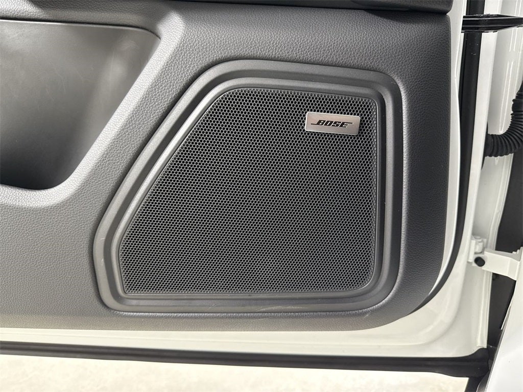 2024 Porsche Macan T