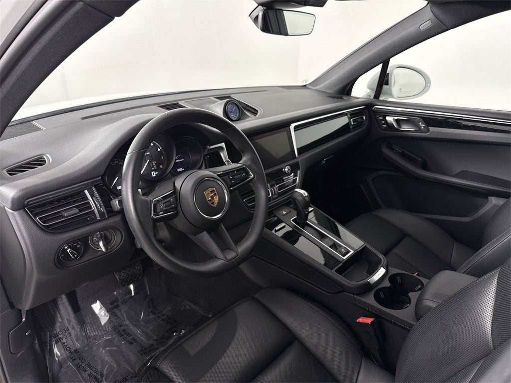 2024 Porsche Macan T