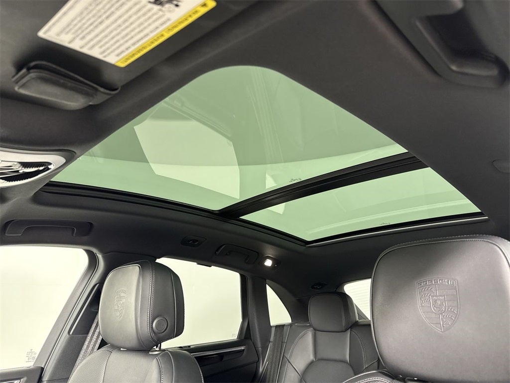 2024 Porsche Macan T