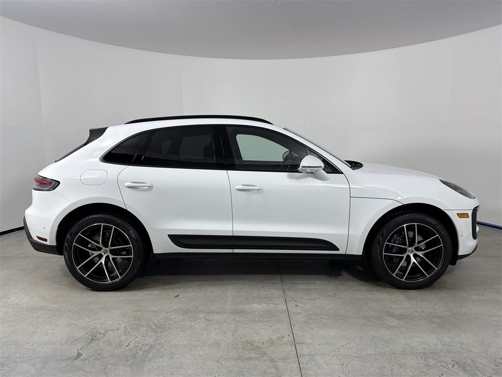 2024 Porsche Macan T