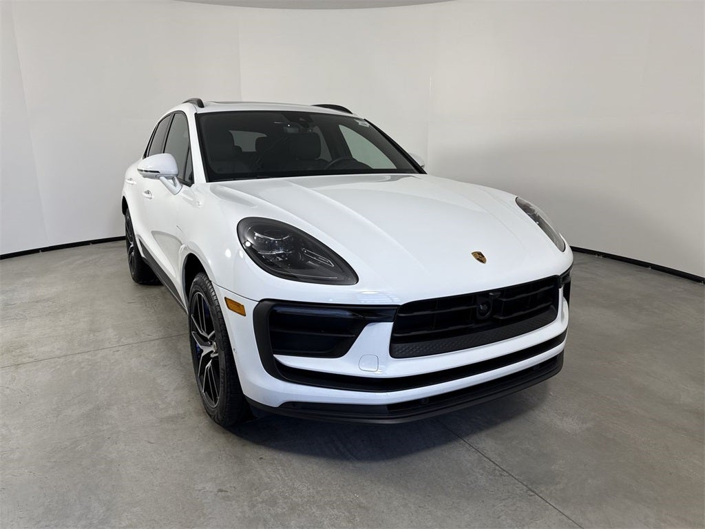 2024 Porsche Macan T