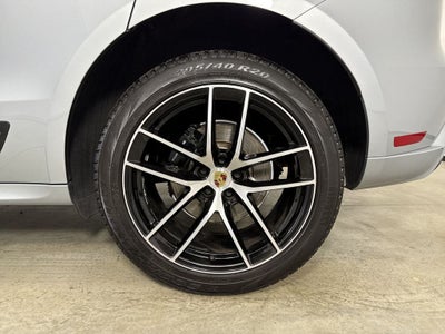 2024 Porsche Macan AWD