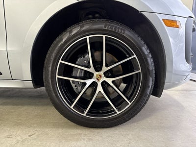 2024 Porsche Macan AWD