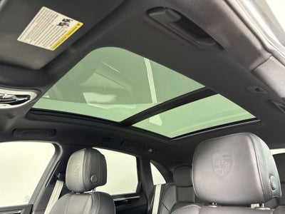 2024 Porsche Macan AWD