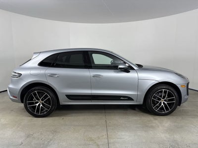 2024 Porsche Macan AWD