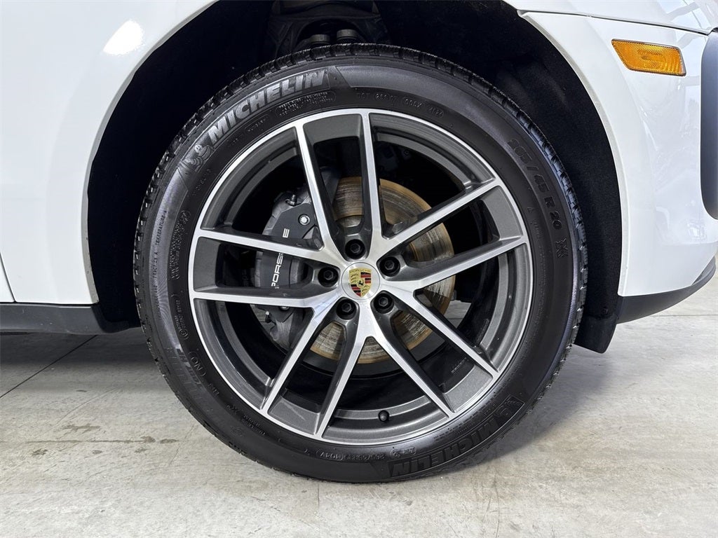 2025 Porsche Macan AWD