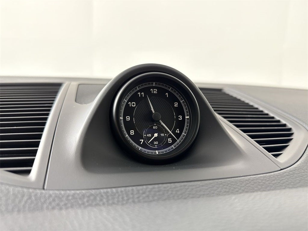 2025 Porsche Macan AWD