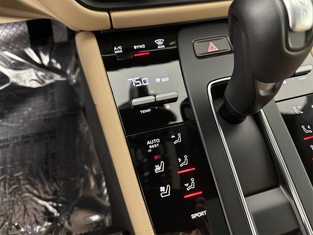 2025 Porsche Macan AWD