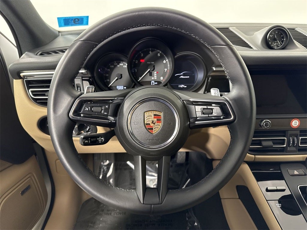 2025 Porsche Macan AWD