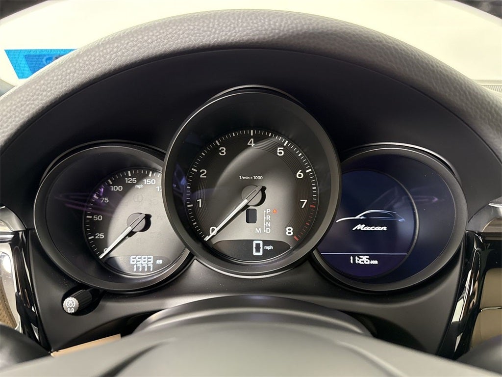 2025 Porsche Macan AWD