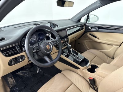 2025 Porsche Macan AWD