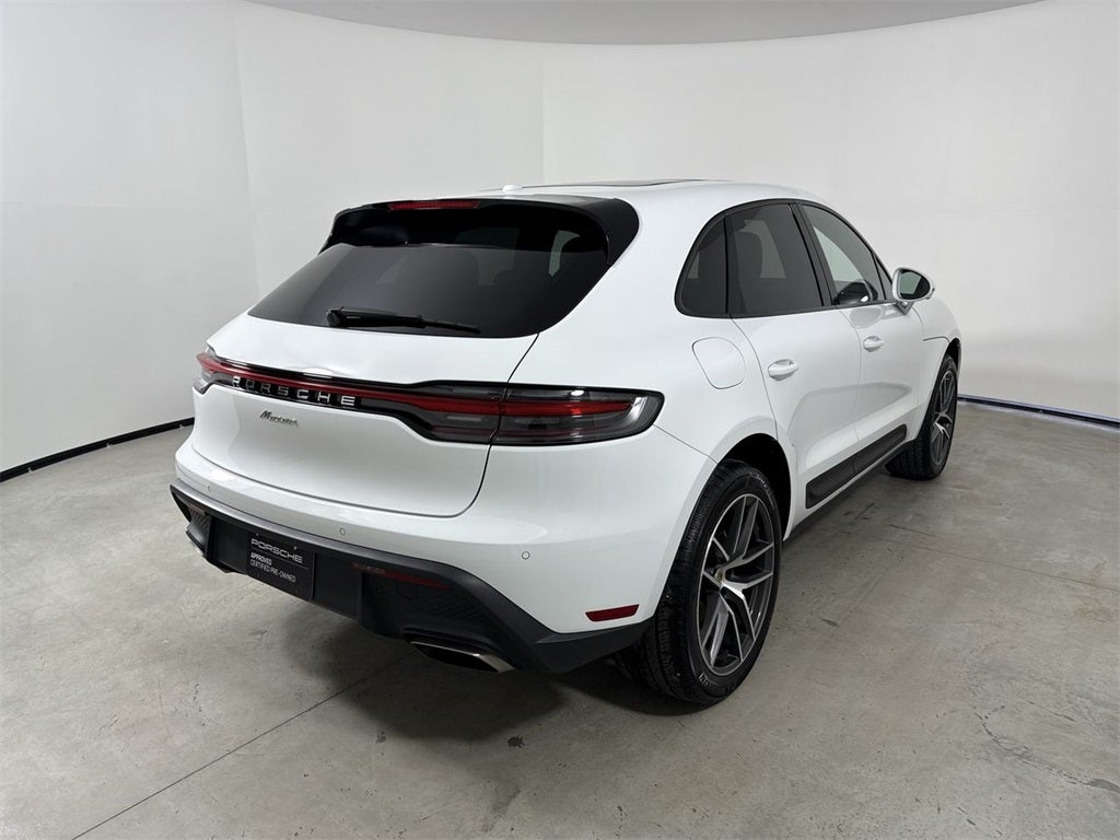 2025 Porsche Macan AWD