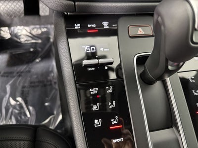 2025 Porsche Macan AWD